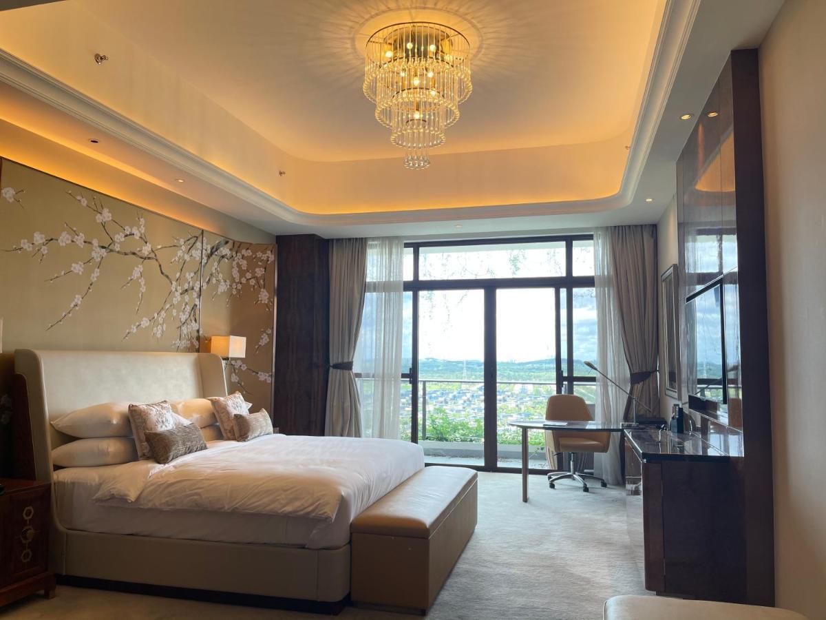 Forest City Golf Hotel Nusajaya  Extérieur photo